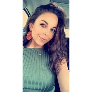 Meet your Posher, Eden